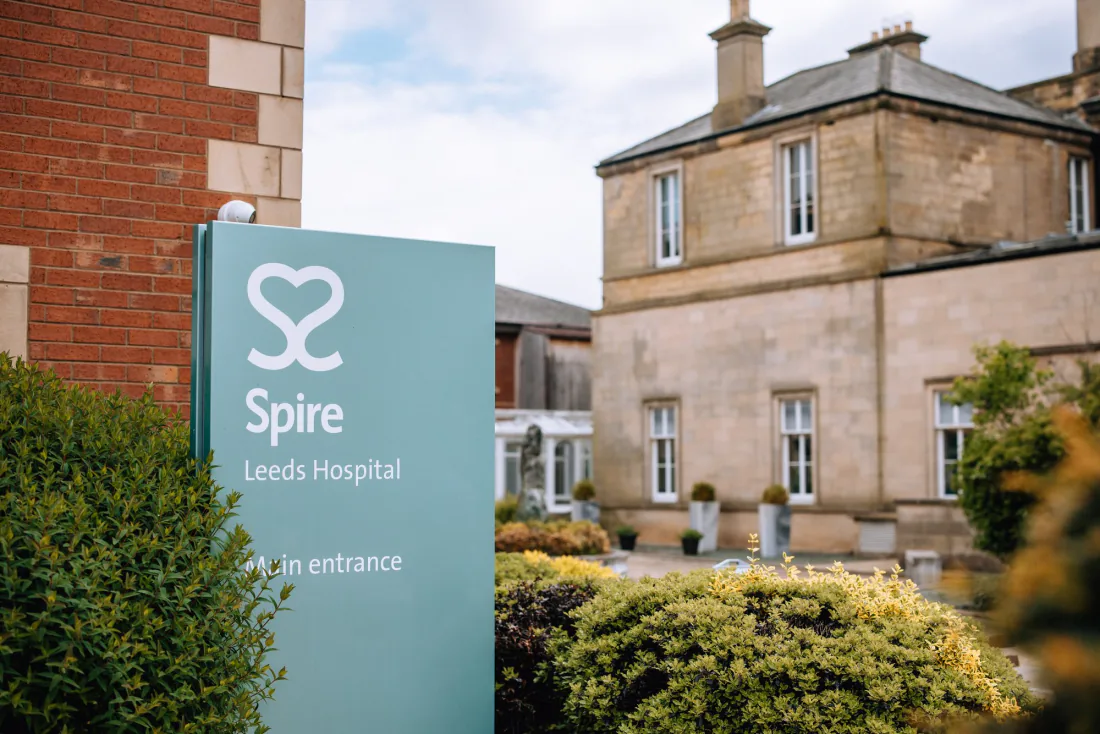 The entrance to Spire Leeds Hospital.